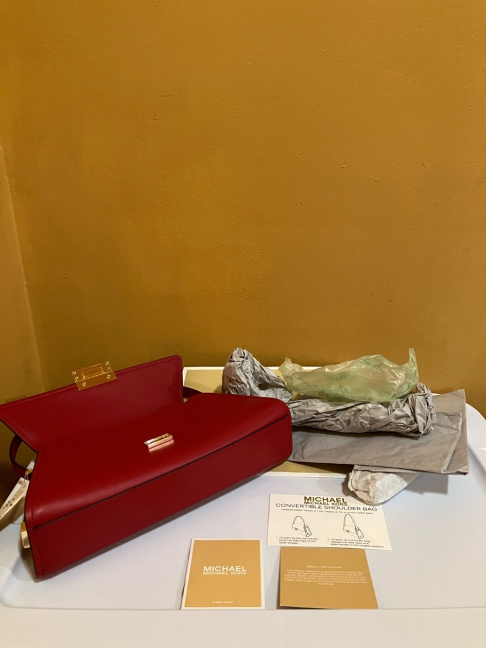 Michael Kors Ludlow MD Conv Shldr Crimson leather bag - Picture 10 of 12